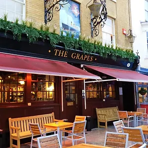 the-grapes-inn.bournemouth-hotels.org/
