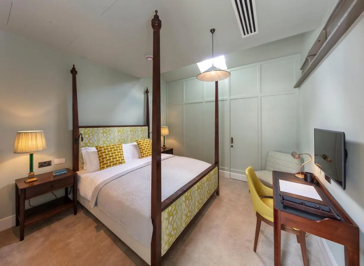 Hotel The City Of London Club